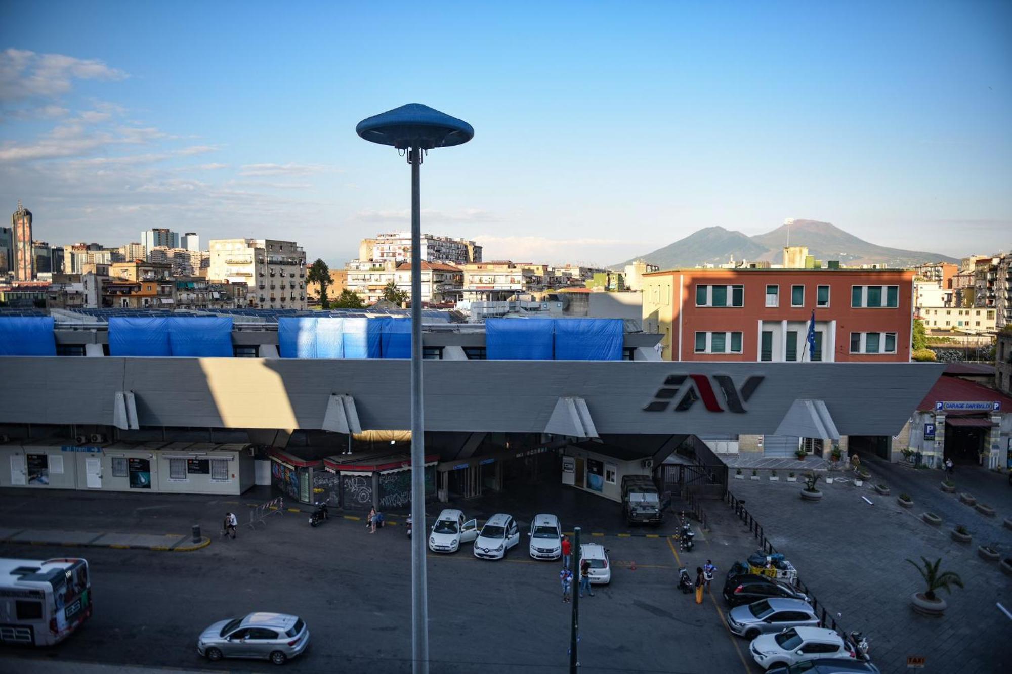 Napoli Central Gate Ngoại thất bức ảnh