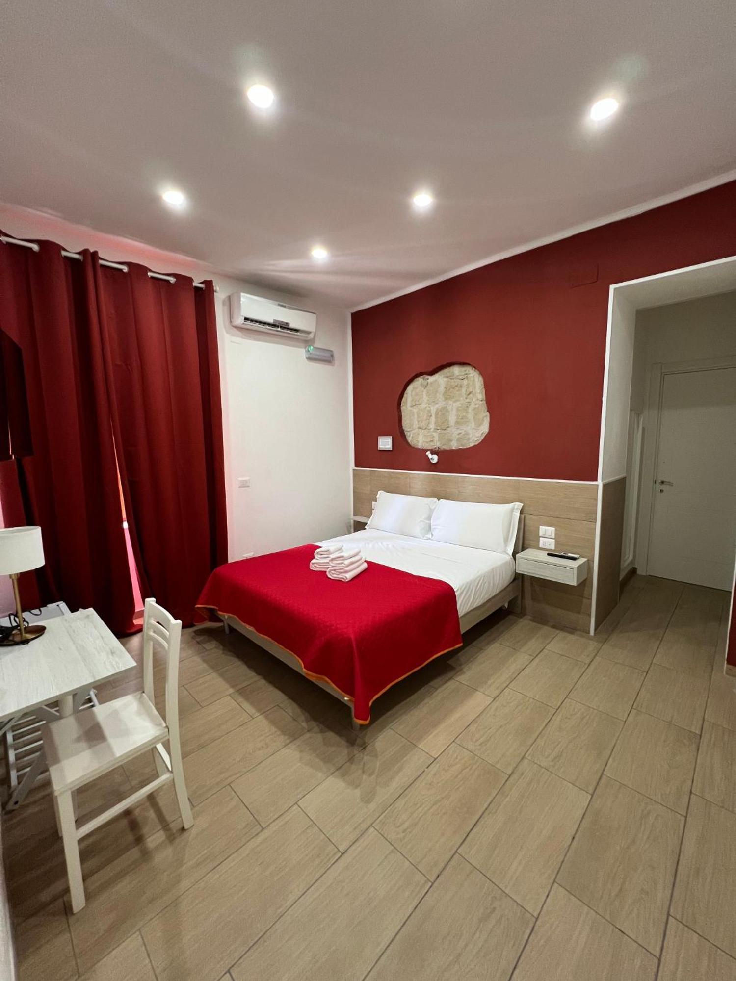 Napoli Central Gate Ngoại thất bức ảnh