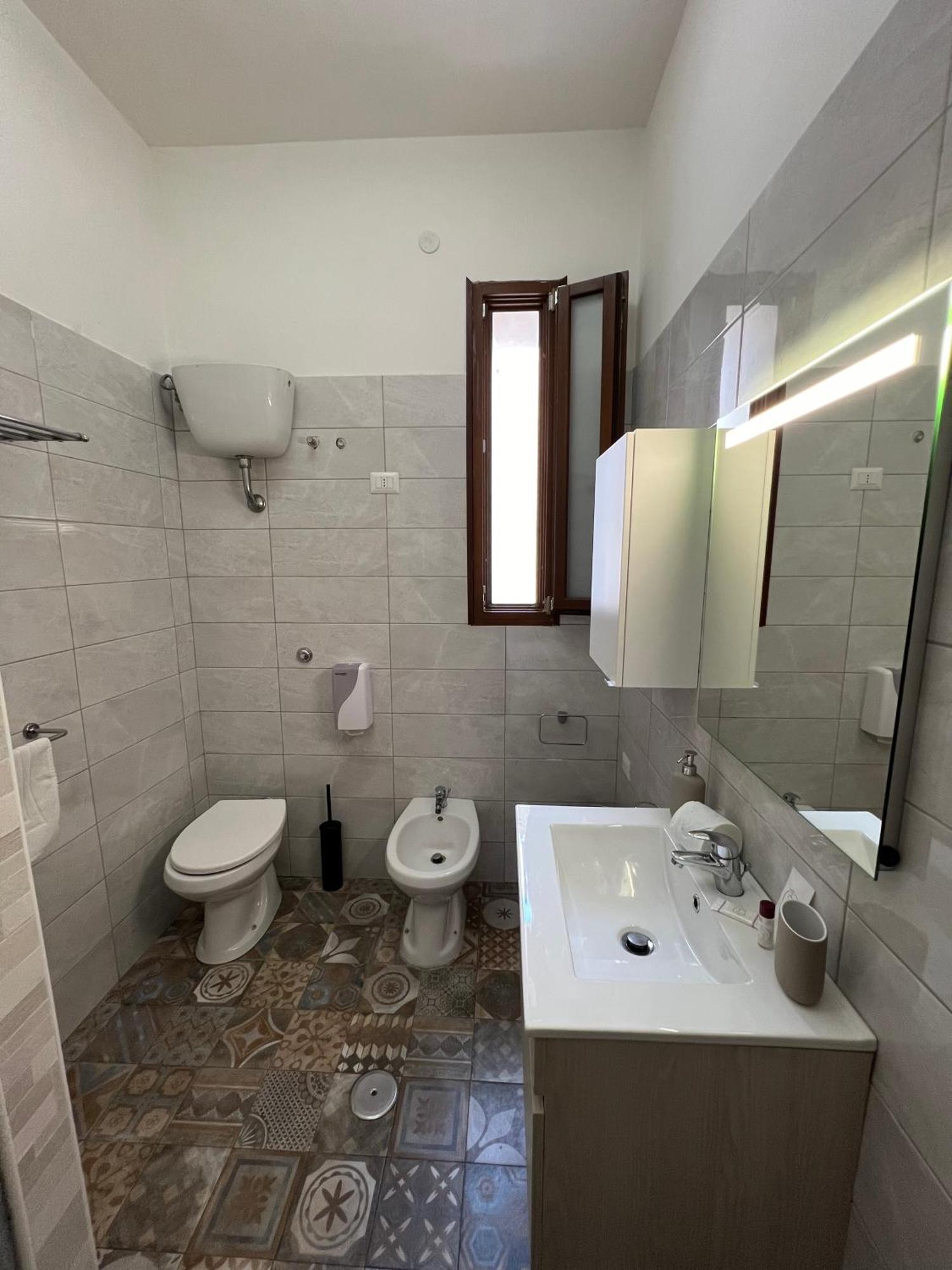 Napoli Central Gate Ngoại thất bức ảnh